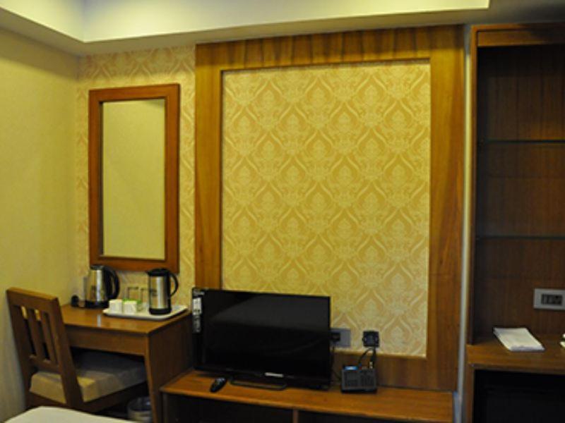 The Vijay Park - Airport Hotel Chennai Exterior foto